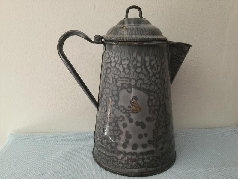 Click image for larger version

Name:	Grey enamelware coffee pot.jpg
Views:	179
Size:	74.8 KB
ID:	81337
